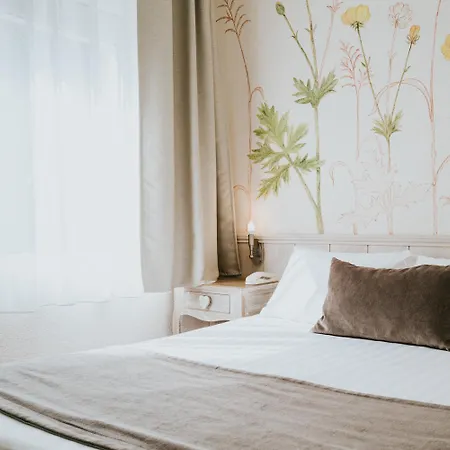 Hotel Aux Tamaris - Vue 3*